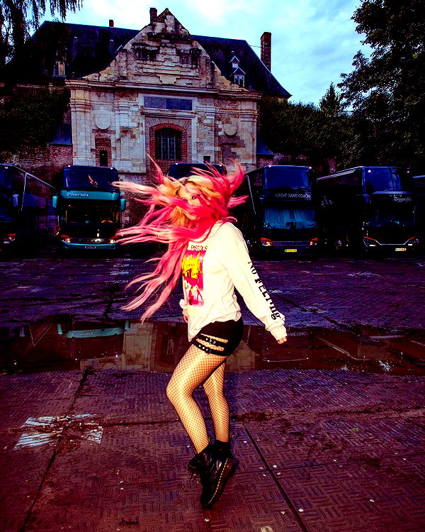 avrillavigne instagram image archive image