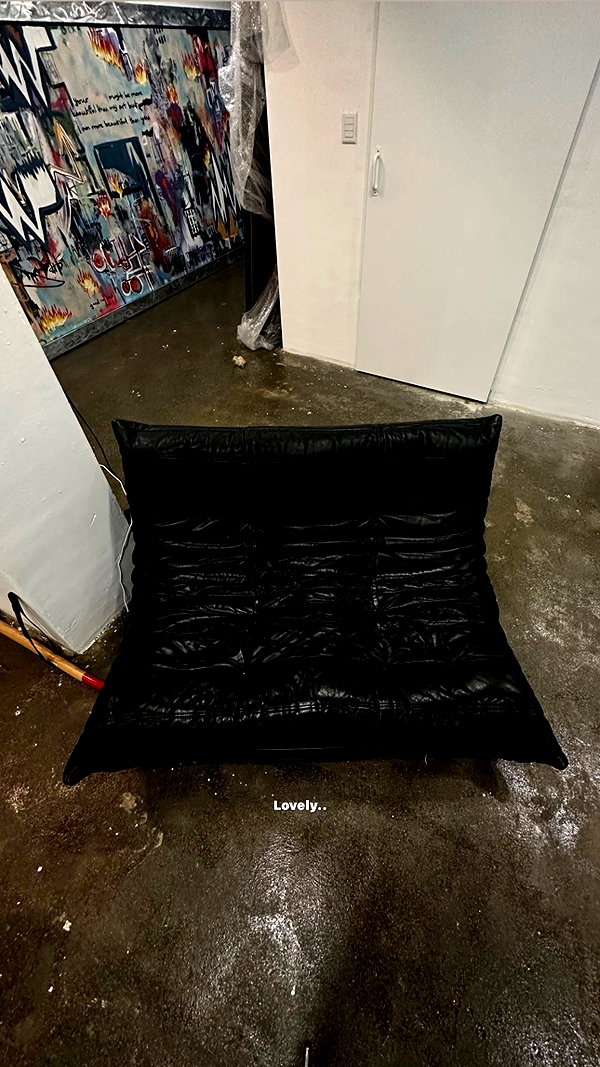 Archived image from @heroineseen on Instagram