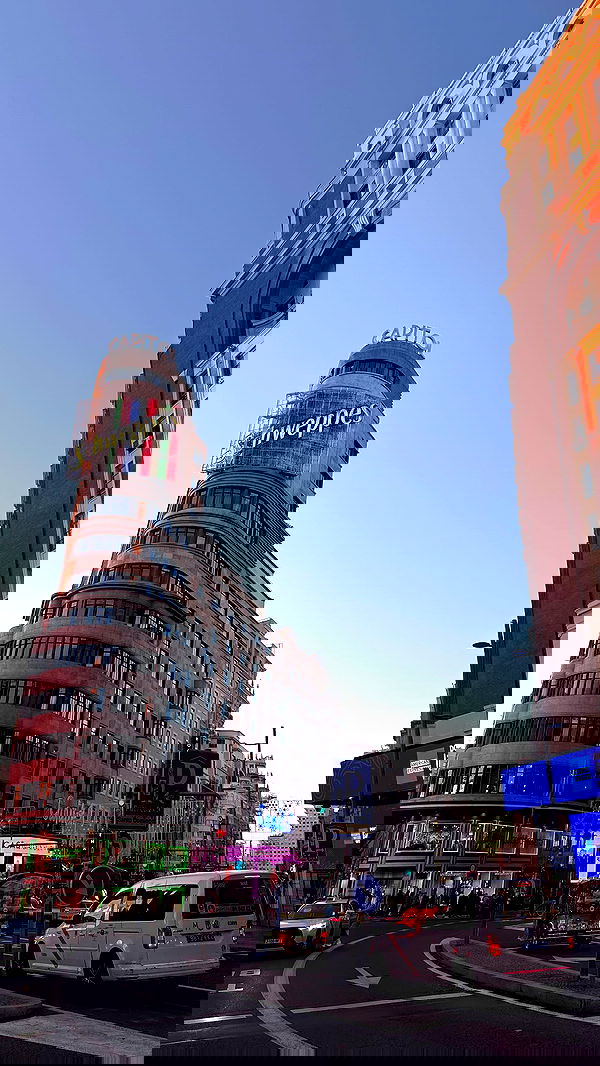 giangg._ giangg._ archive image