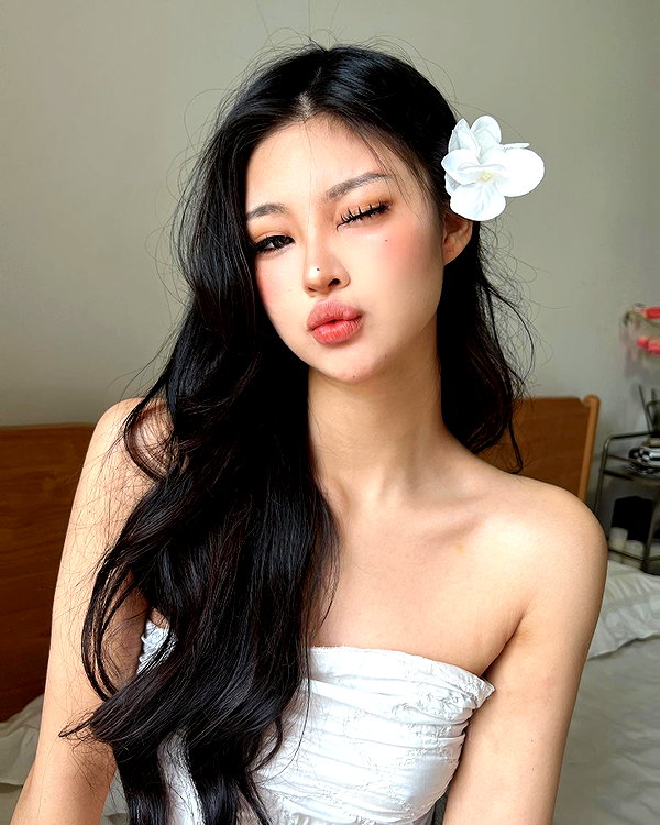 ll.lu1s instagram image archive image