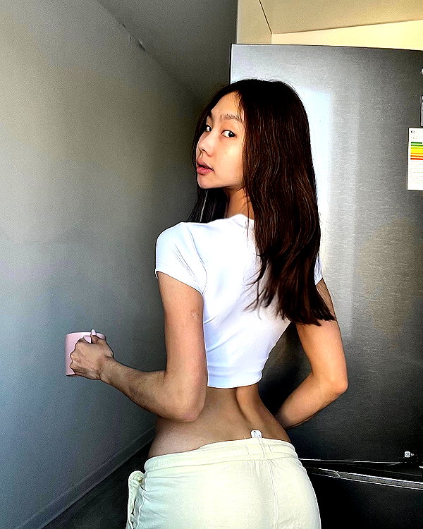 indra0102_ instagram image archive image