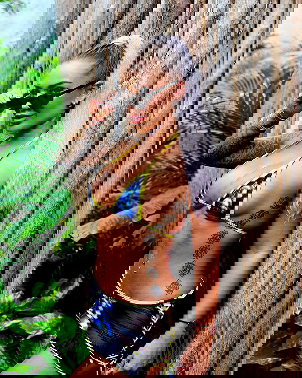 itshayleydavies itshayleydavies archive image