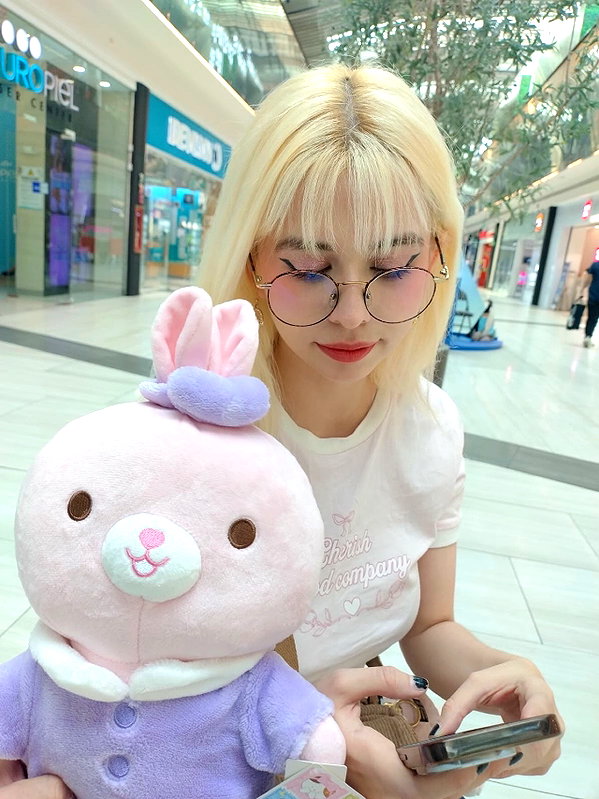 luly1980s instagram image archive image