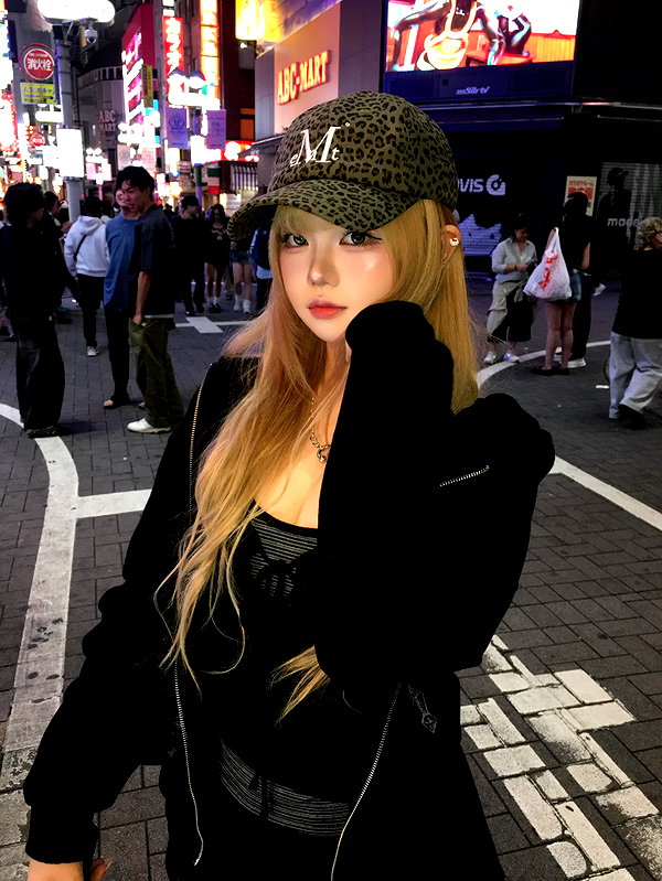 10c.7l instagram image archive image