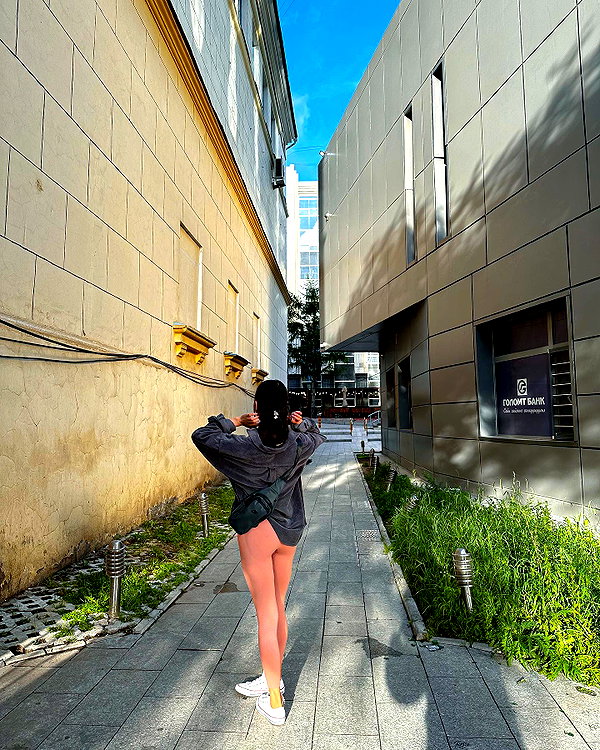 indra0102_ instagram image archive image