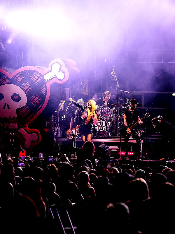 avrillavigne instagram image archive image
