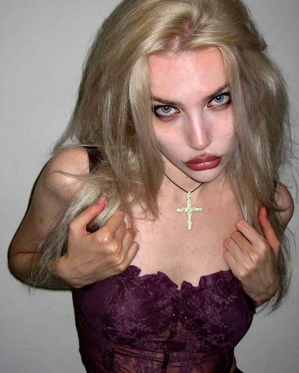 alien.hanna instagram image archive image