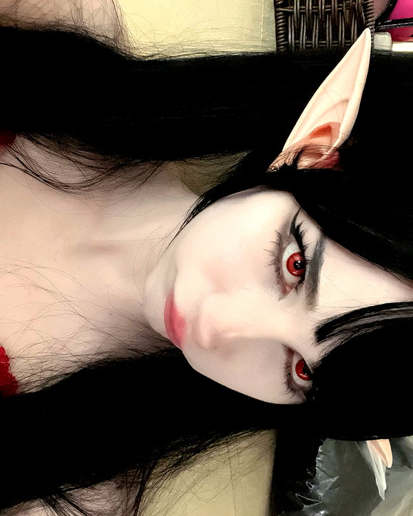 danielle.mercedie instagram image archive image