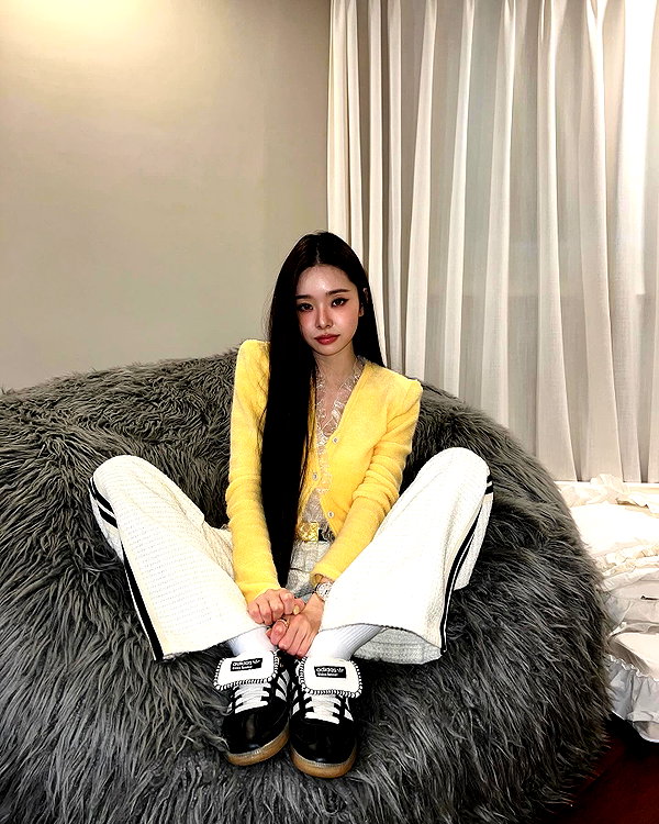 dear.zia instagram image archive image