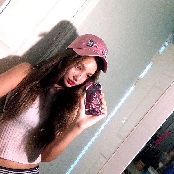 Archived image from @heroineseen on Instagram