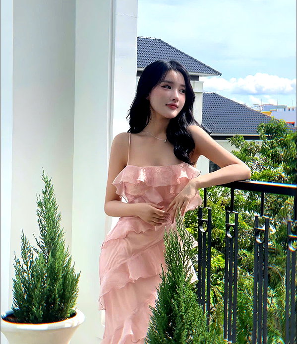 lyhythuedoxinh instagram image archive image