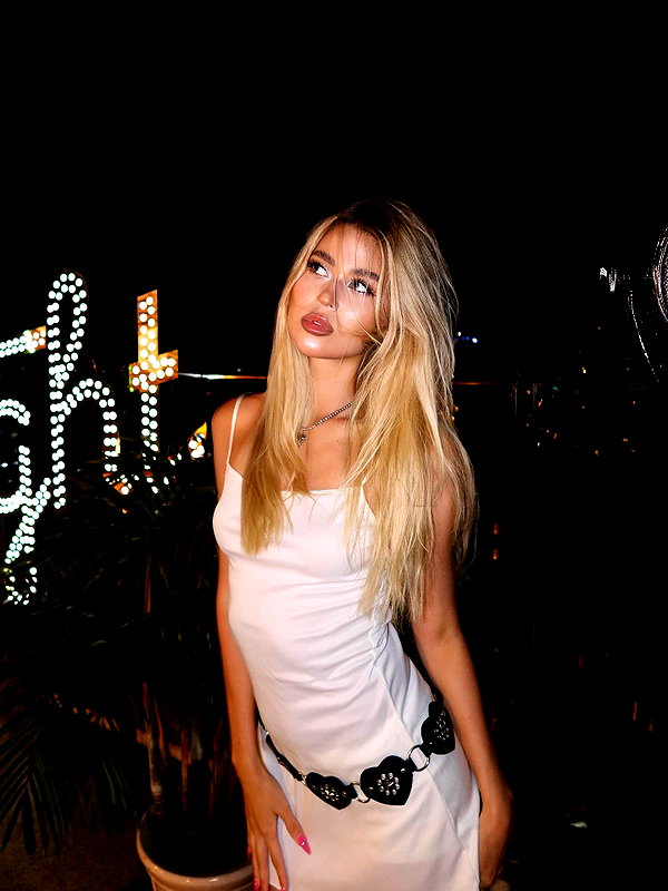 ariseviss instagram image archive image