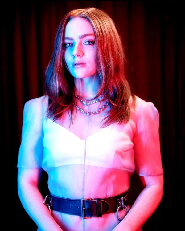 sadiesink_ instagram image archive image