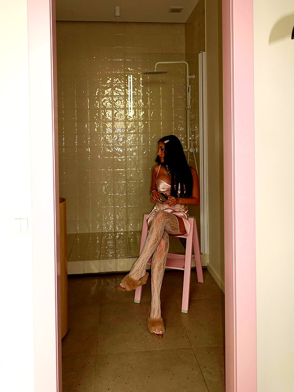 alishevs instagram image archive image