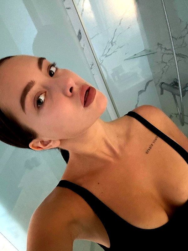 veroni22ka instagram image archive image