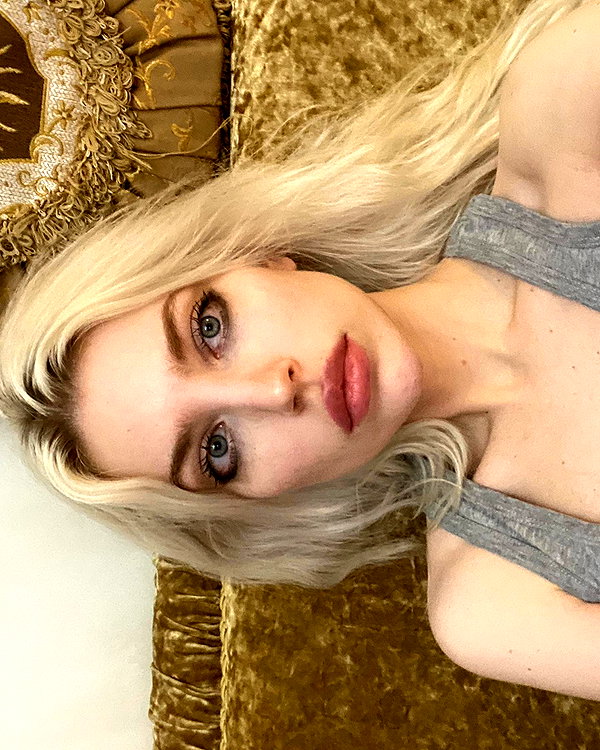 anya4everr instagram image archive image