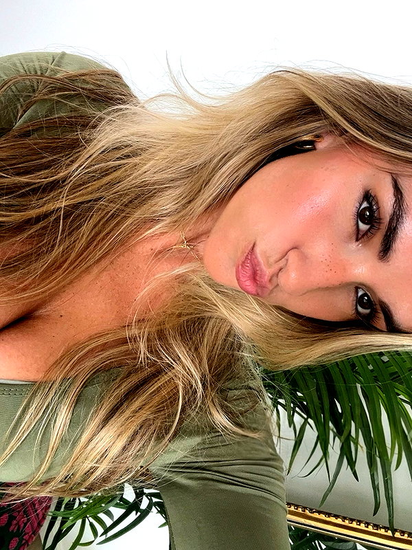 kaylasimmmons instagram image archive image