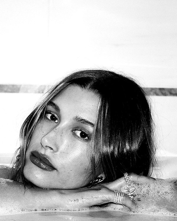 haileybieber instagram image archive image