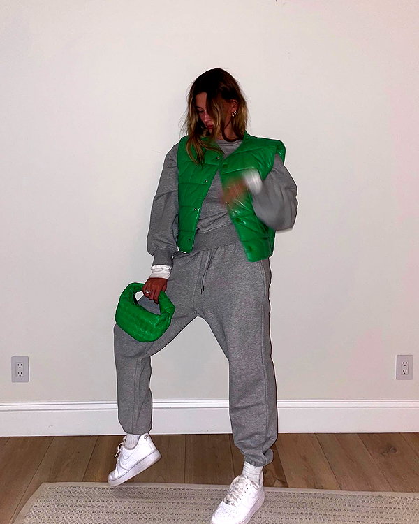 haileybieber instagram image archive image