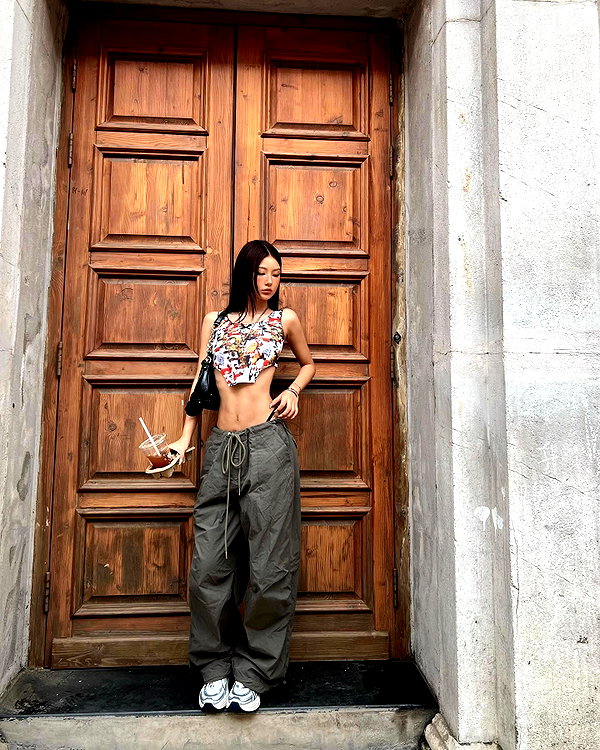 ll.lu1s instagram image archive image