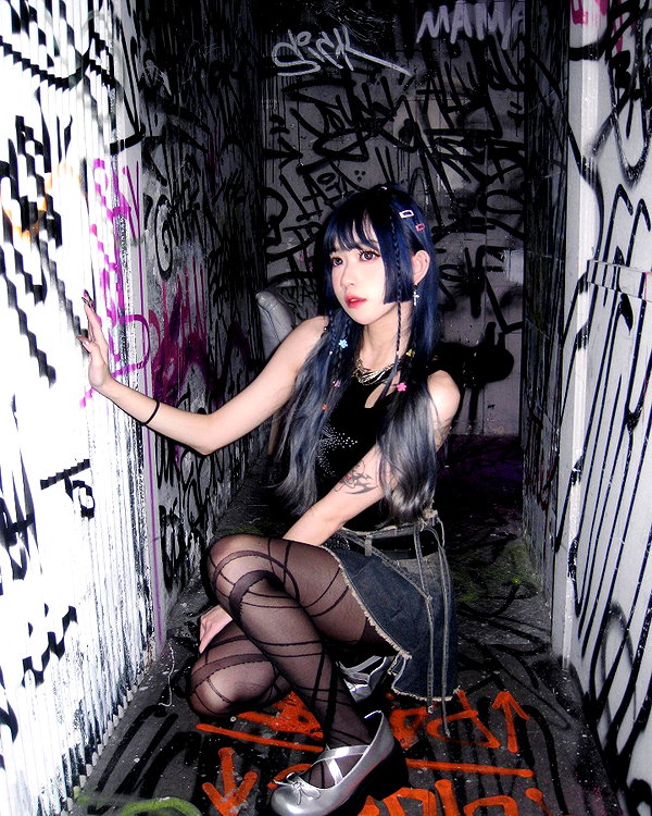 nixqq.425_ instagram image archive image