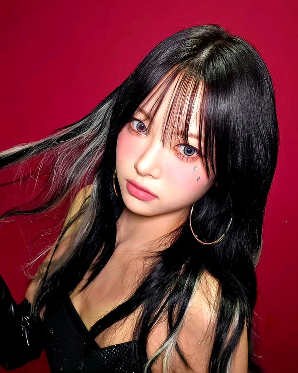 hhh.e_c.v instagram image archive image