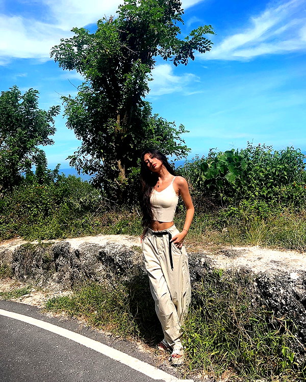 ll.lu1s instagram image archive image