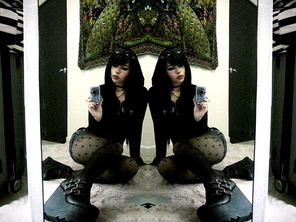 lolontlia instagram image archive image