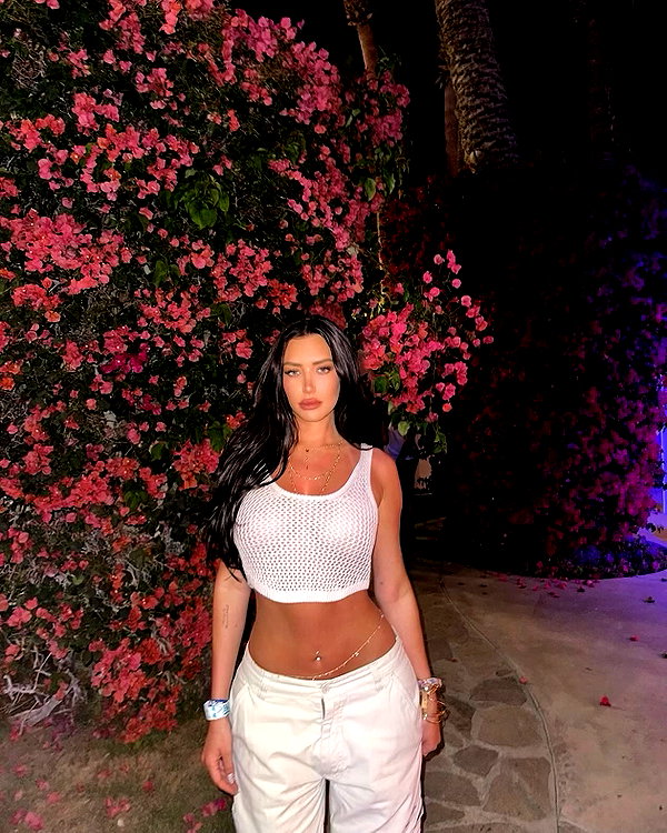 staskaranikolaou instagram image archive image