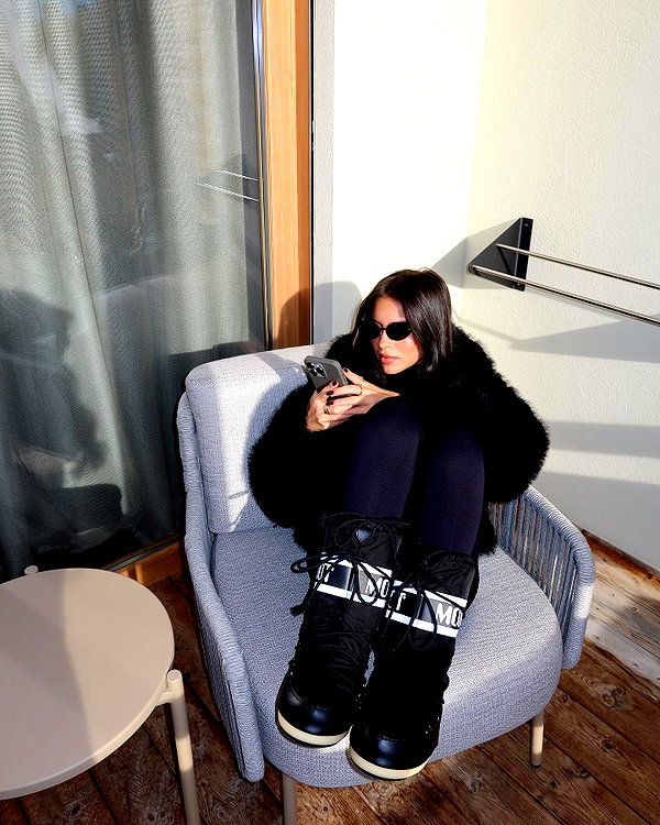 zoeliss instagram image archive image
