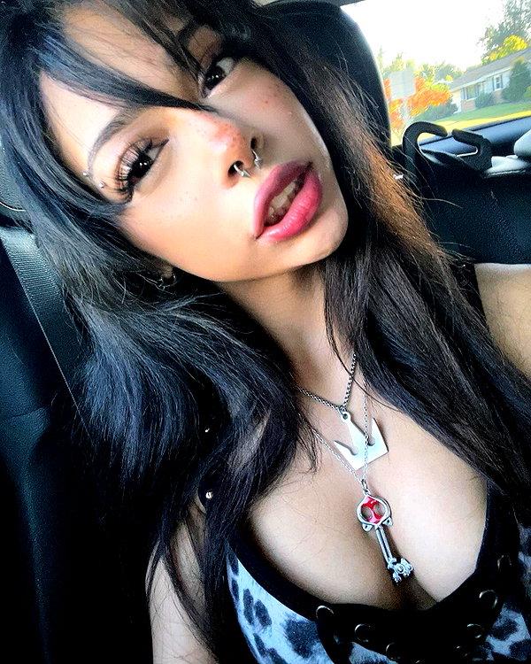 twodollie instagram image archive image