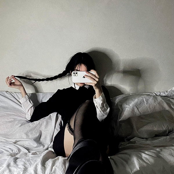 glowmoonshorty instagram image archive image