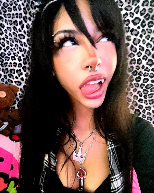 twodollie instagram image archive image