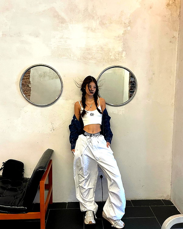 ll.lu1s instagram image archive image