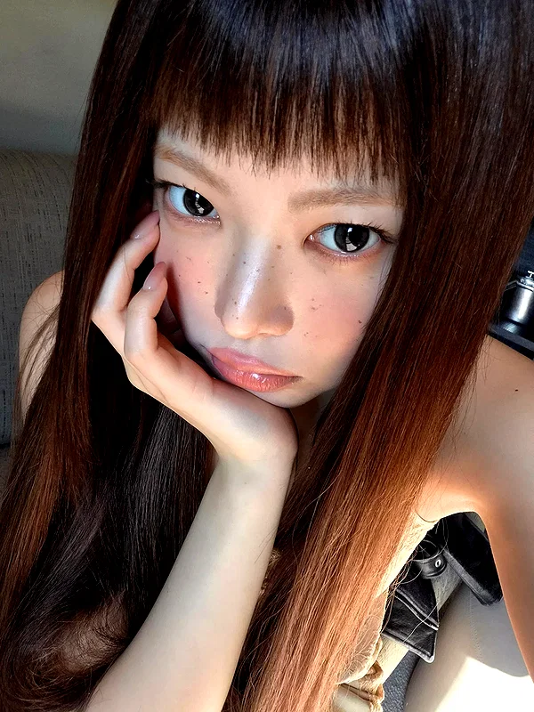 hhh.e_c.v instagram image archive image