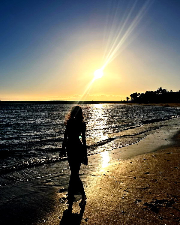 anzhelater instagram image archive image