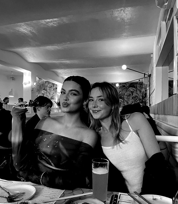 oliviaphillipps instagram image archive image