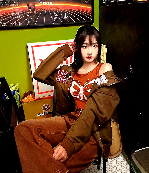 lai_931201 instagram image archive image
