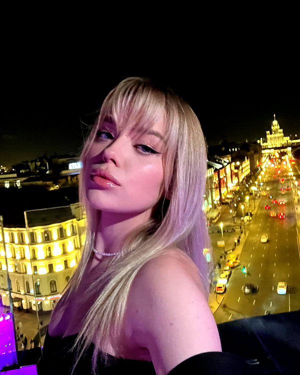 esmireal instagram image archive image