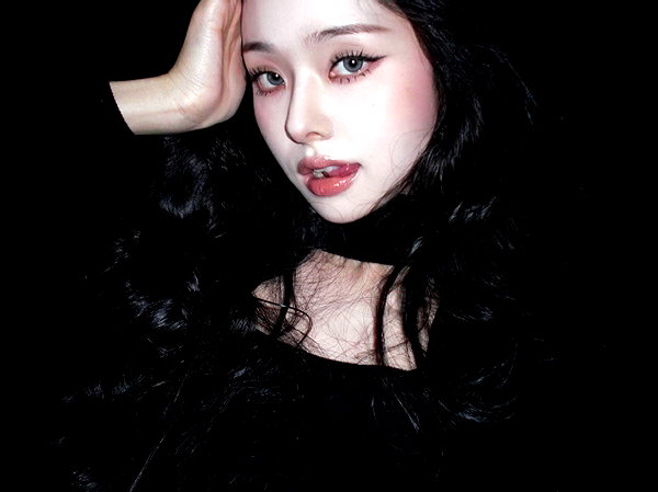 dear.zia instagram image archive image