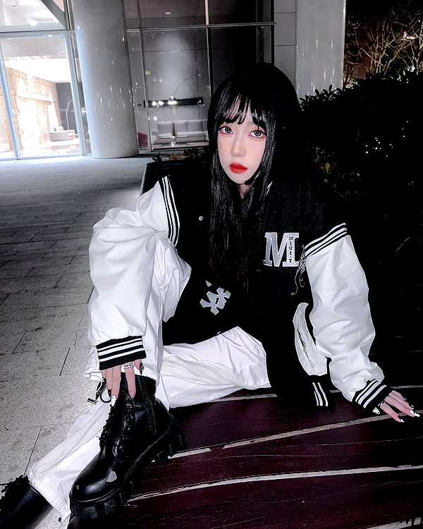 nixqq.425_ instagram image archive image