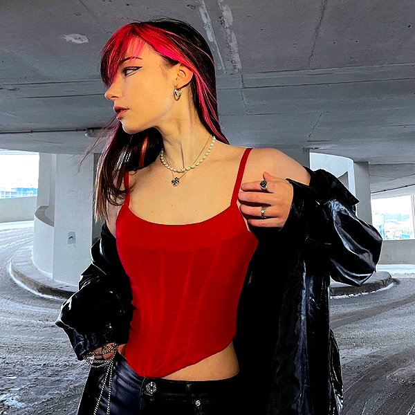 eva.mosevichhh instagram image archive image