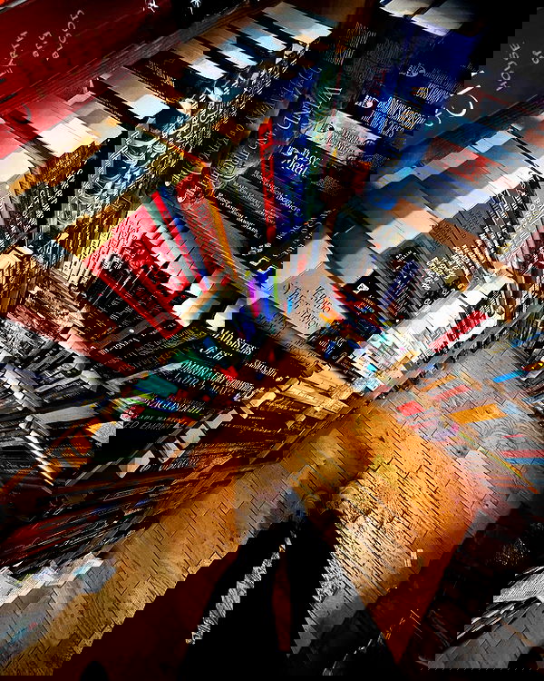 giuliahere giuliahere archive image