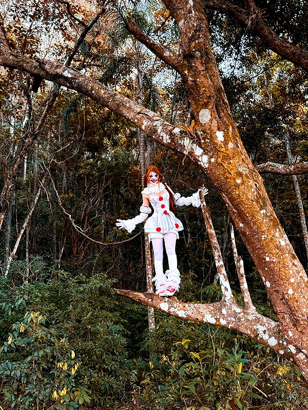 elowen.fawn instagram image archive image