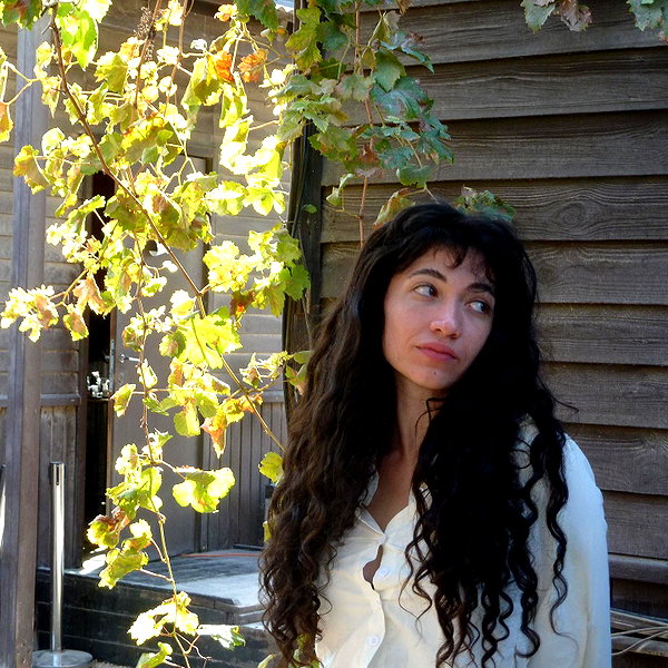 romi_henenson instagram image archive image