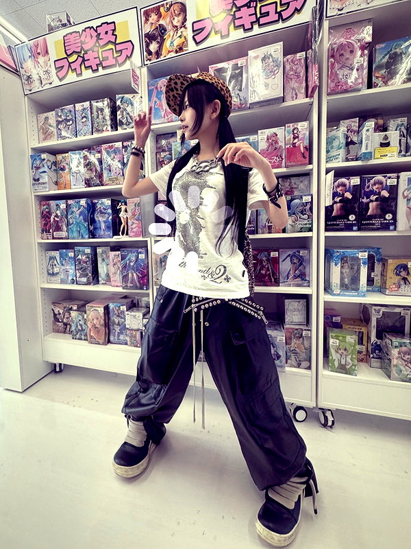 9unxx7 instagram image archive image