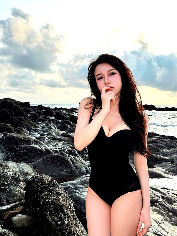 lyhythuedoxinh instagram image archive image