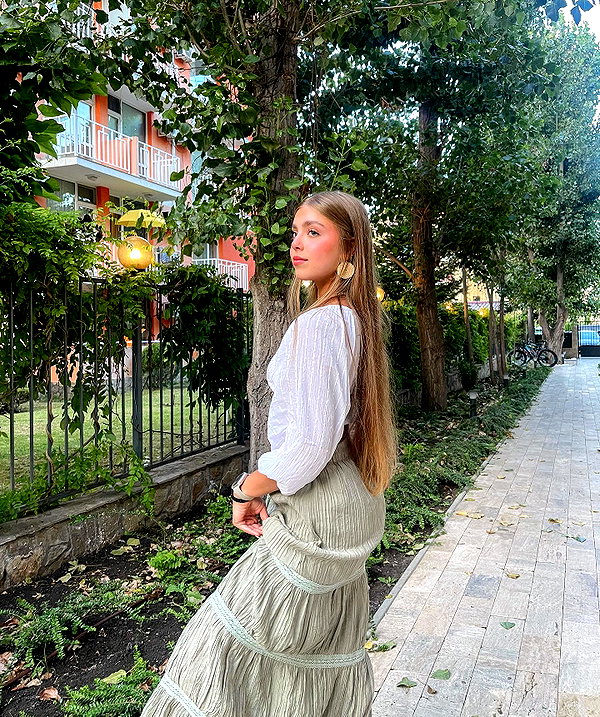 mishel_d_ instagram image archive image