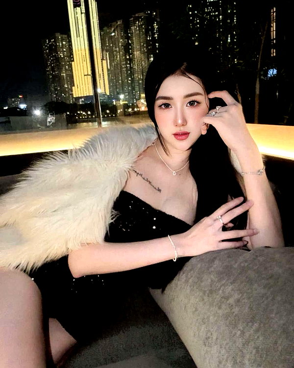 lyhythuedoxinh instagram image archive image