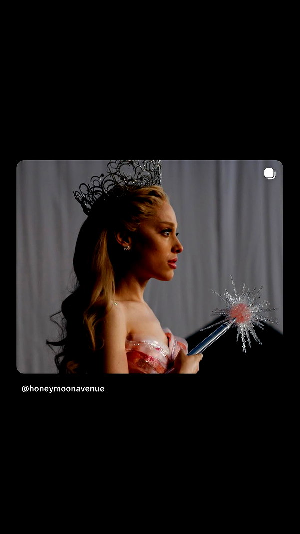arianagrande instagram image archive image